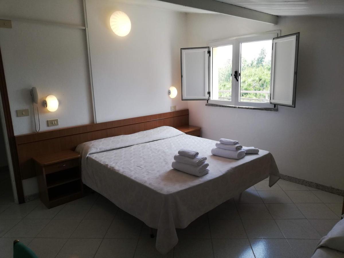 Hotel La Bella Vita Rimini Kültér fotó