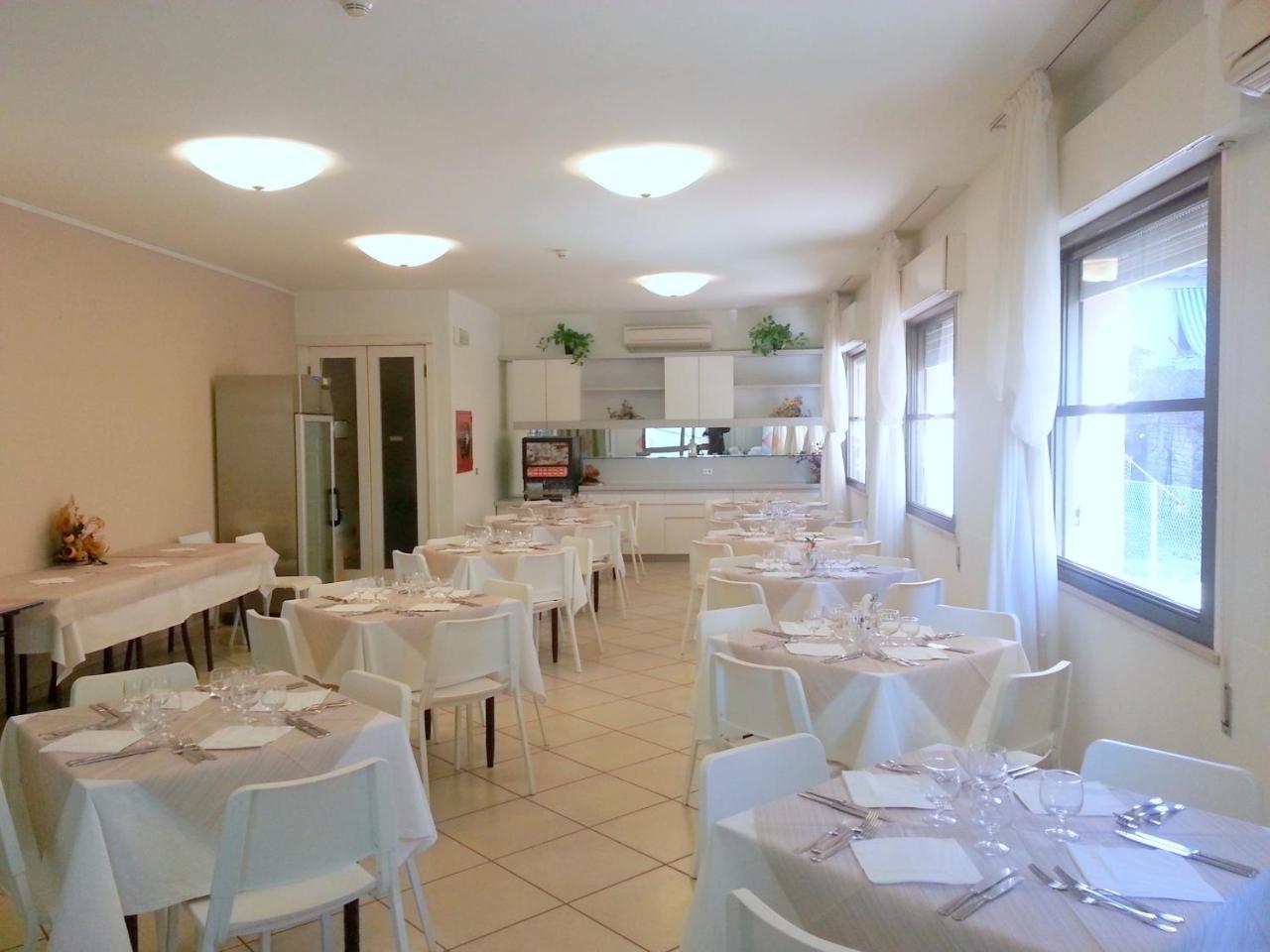 Hotel La Bella Vita Rimini Kültér fotó