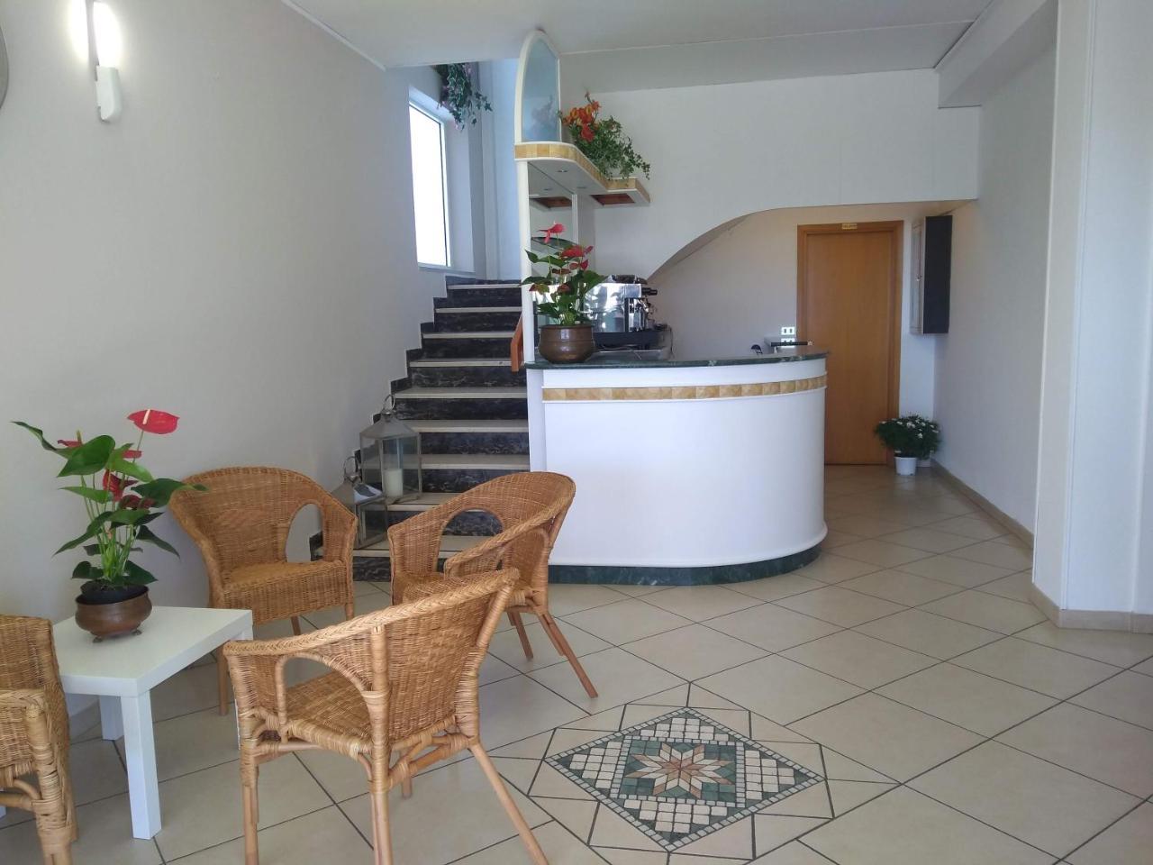 Hotel La Bella Vita Rimini Kültér fotó