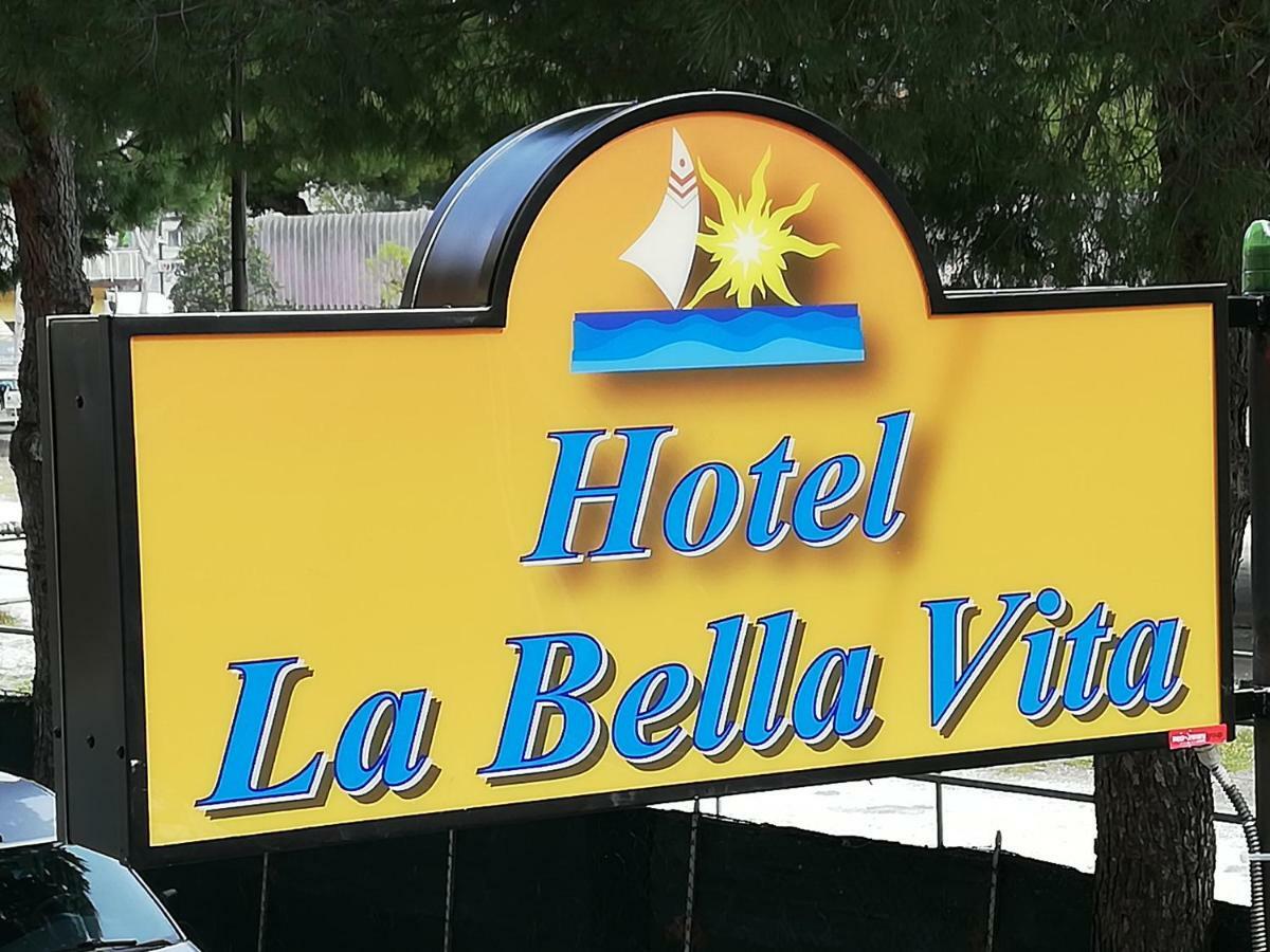 Hotel La Bella Vita Rimini Kültér fotó
