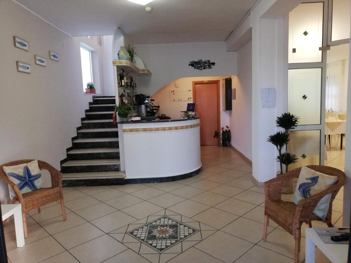 Hotel La Bella Vita Rimini Kültér fotó